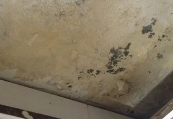 色达阳台漏水维修公司分享下色达卫生间渗水维修需要注意哪些问题。
